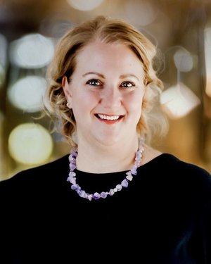 Katie Crist Headshot