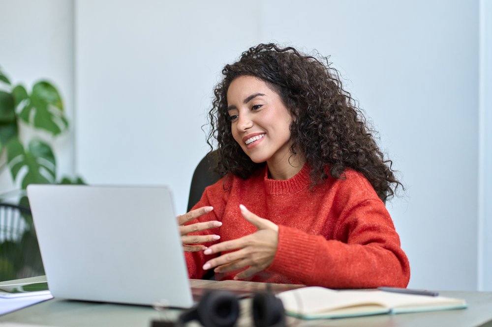 broker training_iStock-1463681237